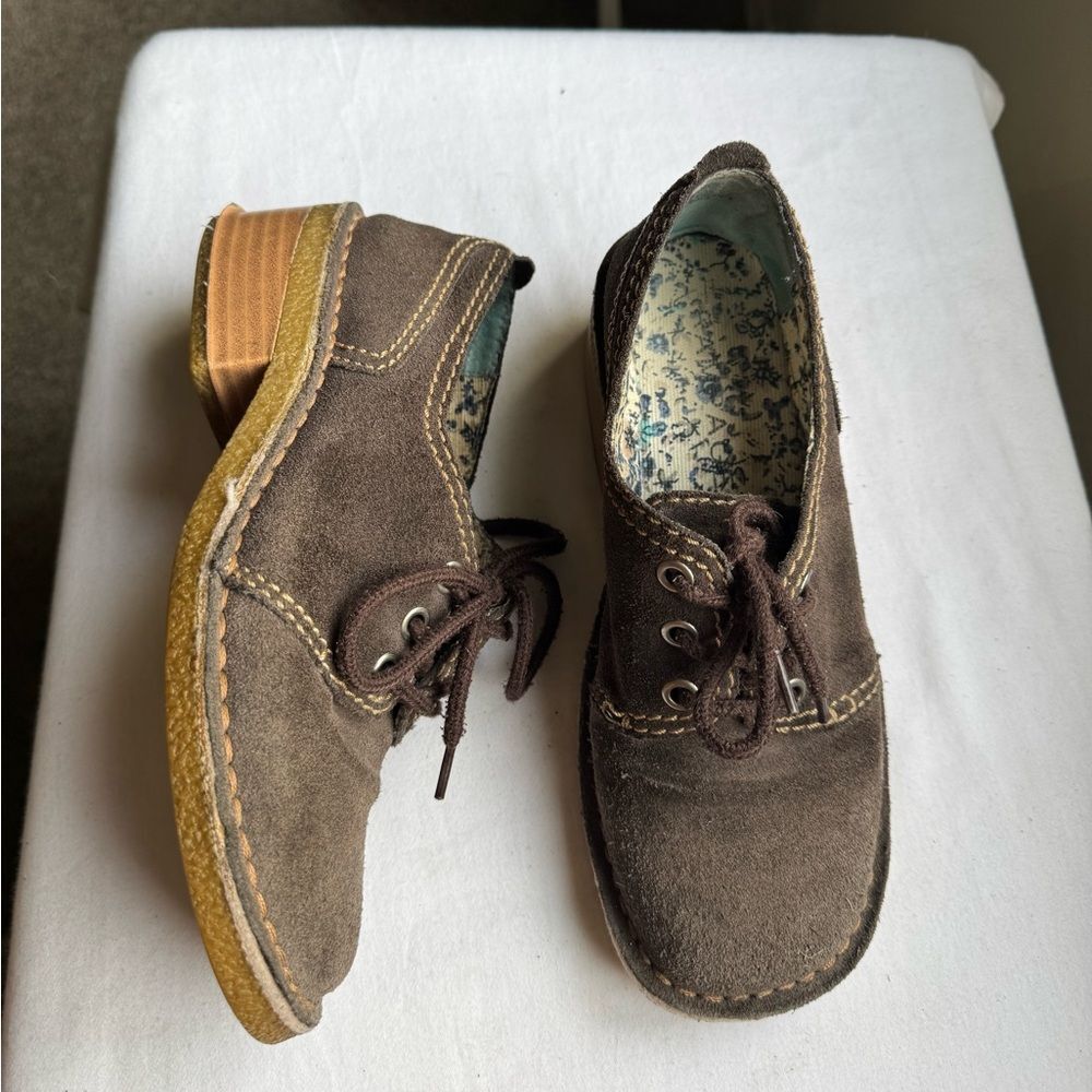 Y2K 90s Rampage Legend shoes, a casual Brown Suede oxford-style Size 6.5